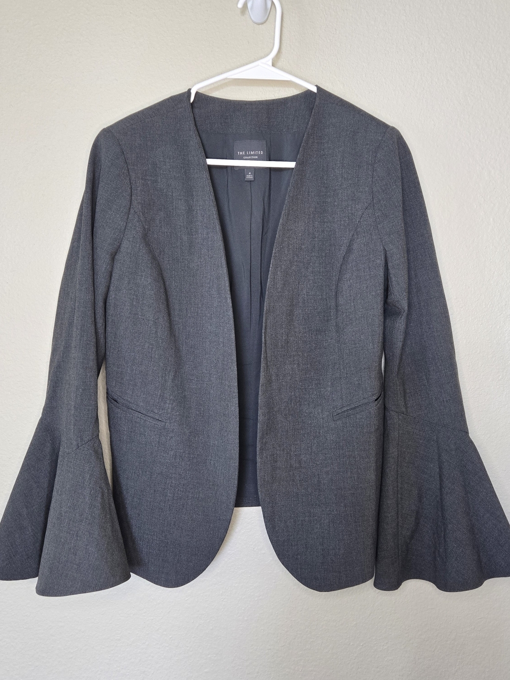 The Limited Women's Gray Open Front Bell Sleeve Blazer SIZE 4
